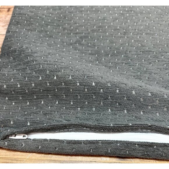 2 Ikea Gray Throw Pillow Cover With Subtle Dot Pattern & Zipper Closure - Picture 4 of 4